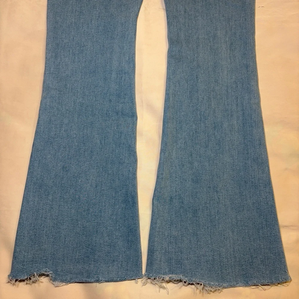 MOTHER- The Weekender Fray in Swimming Pool Sunday Size 30 Bootcut Jeans